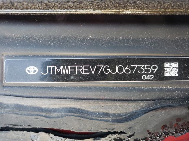 Photo 9 VIN: JTMWFREV7GJ067359 - TOYOTA RAV4 XLE 