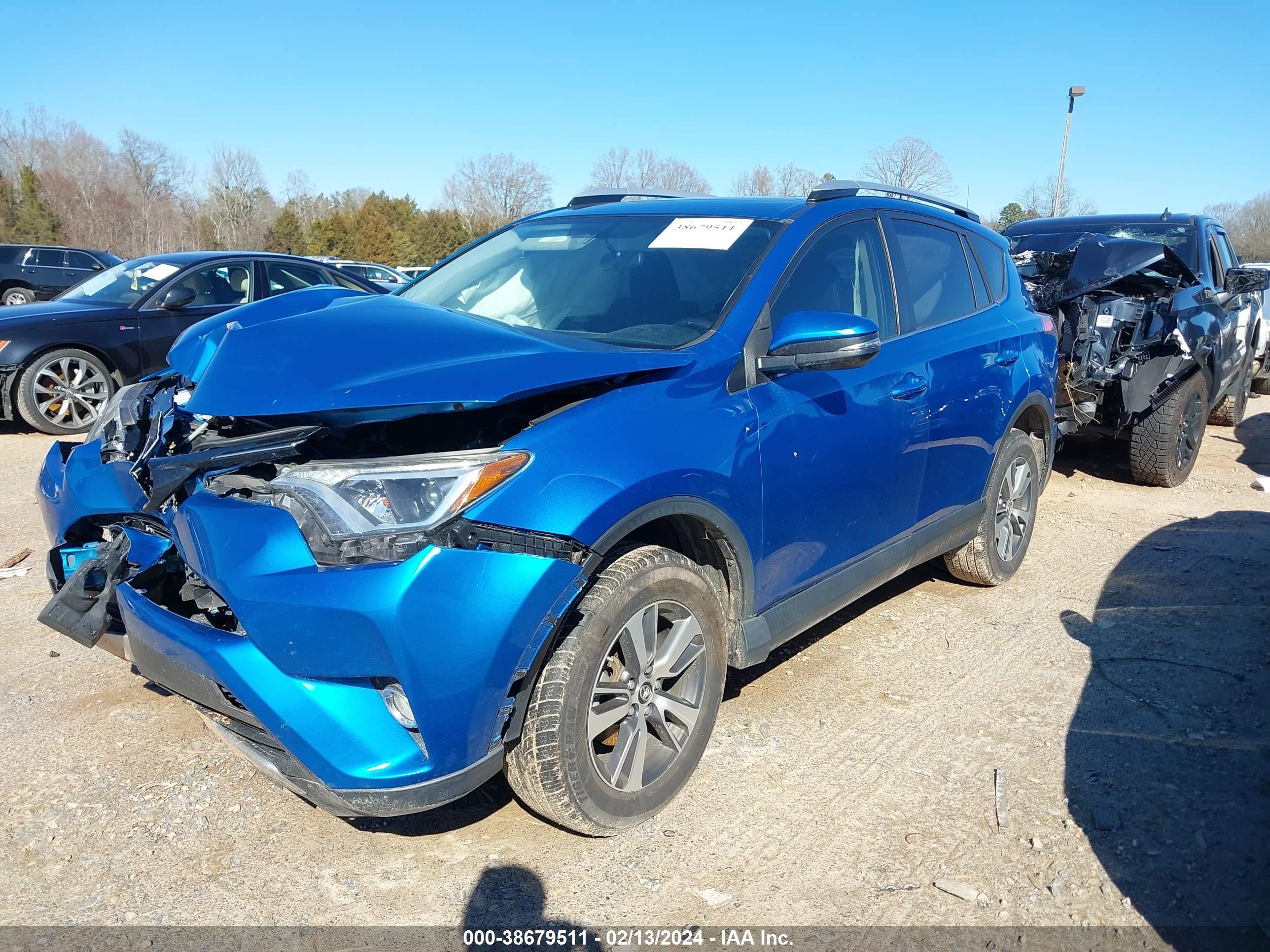 Photo 1 VIN: JTMWFREV7GJ075154 - TOYOTA RAV 4 