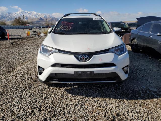 Photo 4 VIN: JTMWFREV7GJ097302 - TOYOTA RAV4 XLE 