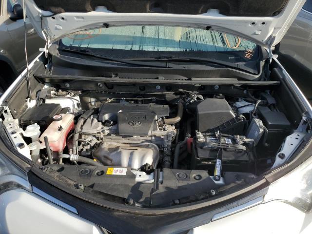 Photo 6 VIN: JTMWFREV7HJ113628 - TOYOTA RAV4 XLE 