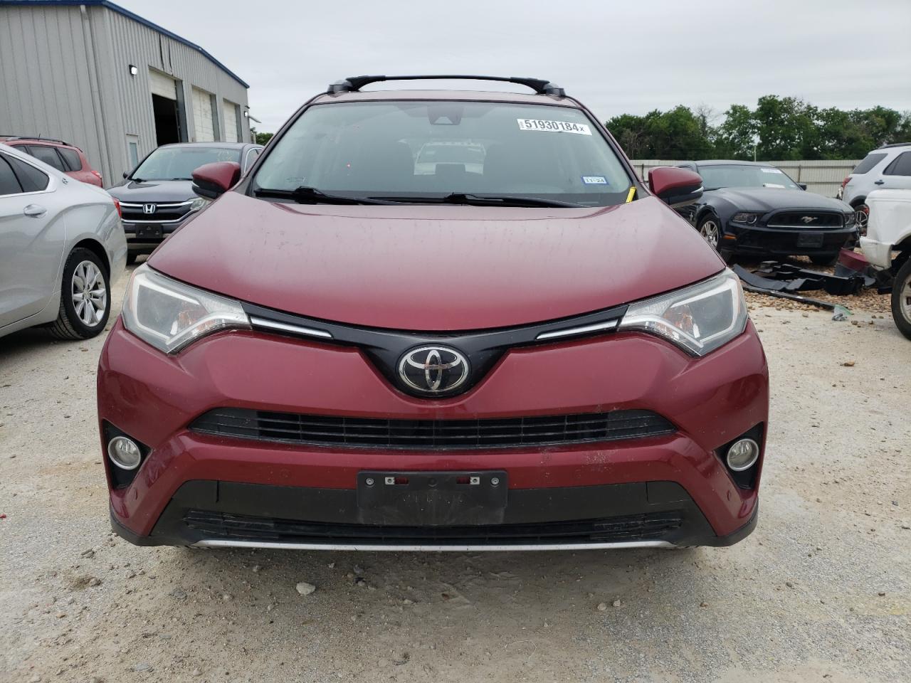 Photo 4 VIN: JTMWFREV7JD131776 - TOYOTA RAV 4 