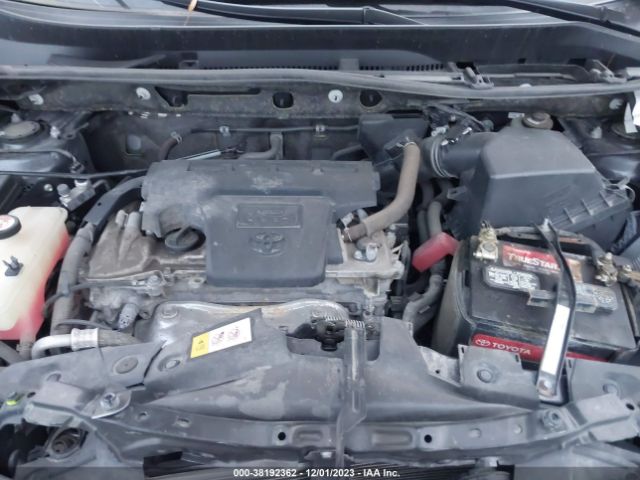 Photo 9 VIN: JTMWFREV7JJ731781 - TOYOTA RAV4 