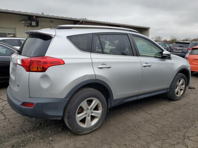 Photo 2 VIN: JTMWFREV8EJ003523 - TOYOTA RAV4 XLE 