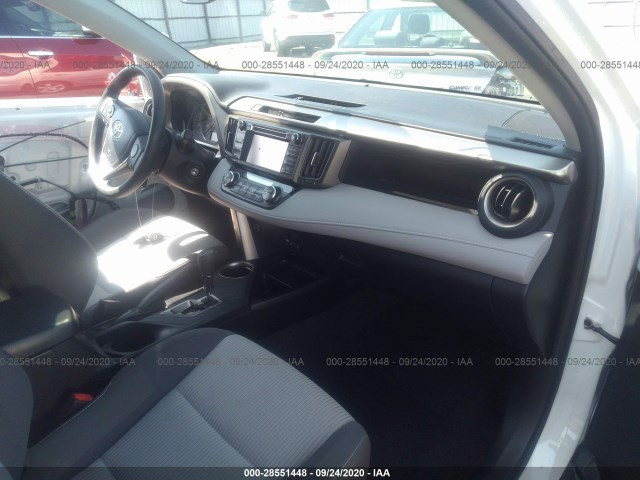 Photo 4 VIN: JTMWFREV8FD062734 - TOYOTA RAV4 