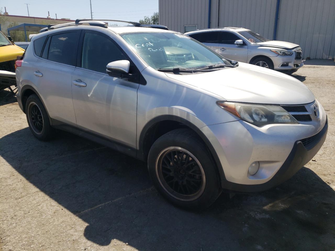 Photo 3 VIN: JTMWFREV8FJ038001 - TOYOTA RAV 4 