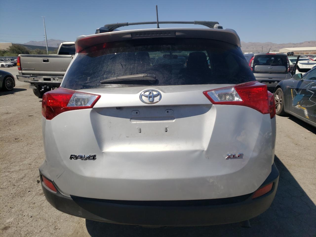 Photo 5 VIN: JTMWFREV8FJ038001 - TOYOTA RAV 4 