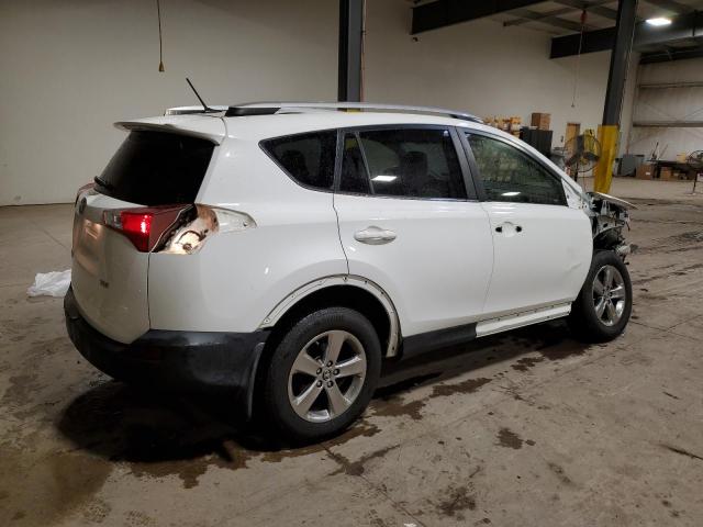 Photo 2 VIN: JTMWFREV8FJ038502 - TOYOTA RAV4 XLE 