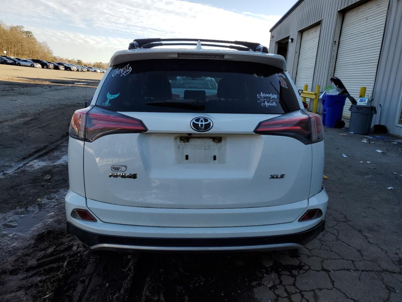 Photo 5 VIN: JTMWFREV8GJ091010 - TOYOTA RAV 4 