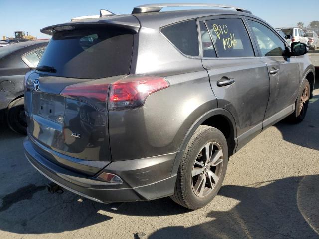 Photo 2 VIN: JTMWFREV8HD102748 - TOYOTA RAV4 XLE 