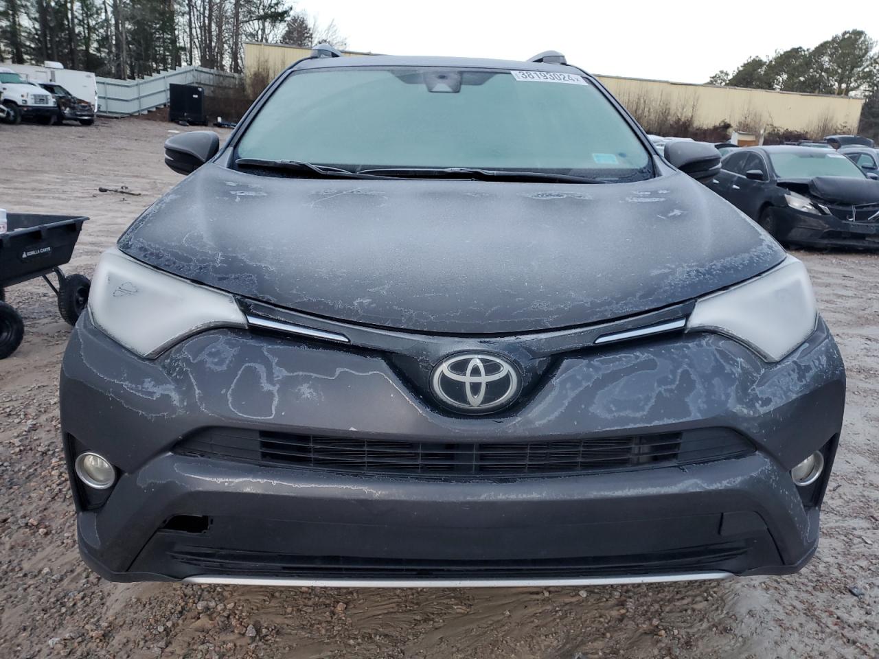 Photo 4 VIN: JTMWFREV8JJ187579 - TOYOTA RAV 4 