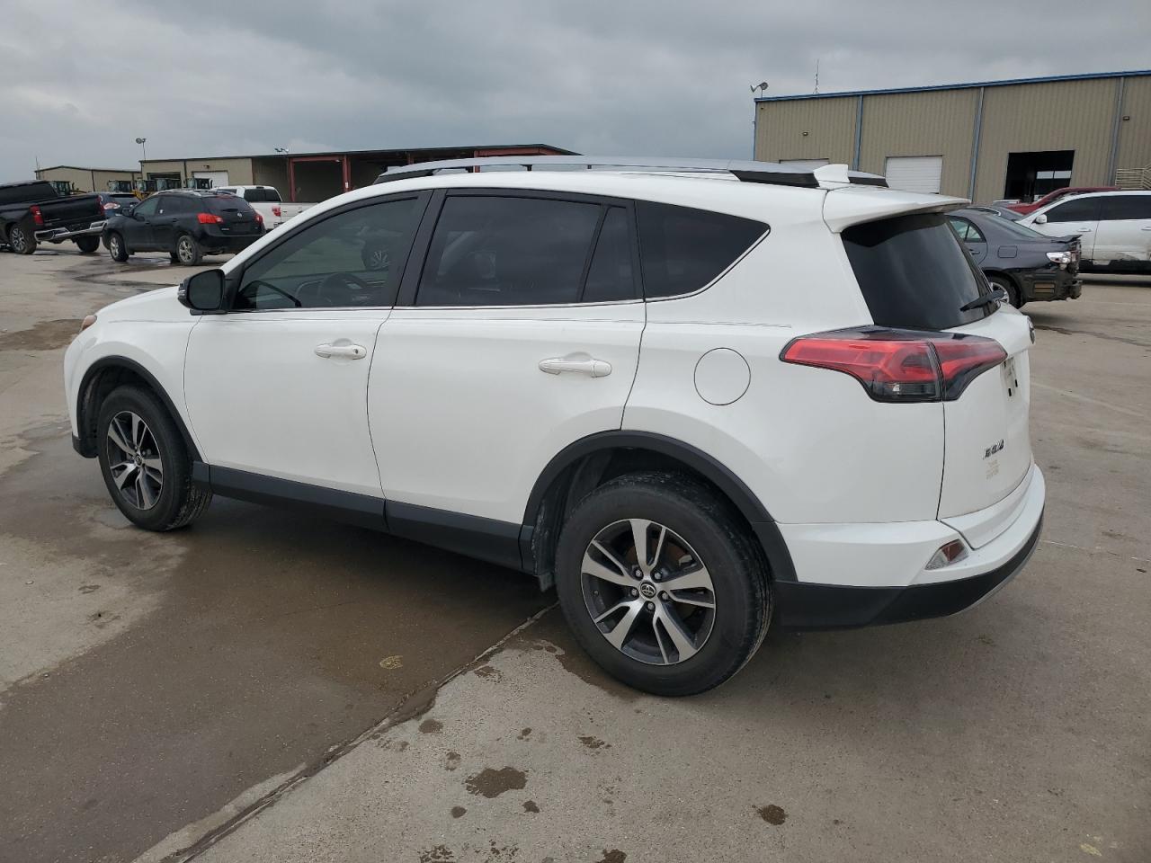 Photo 1 VIN: JTMWFREV8JJ736021 - TOYOTA RAV 4 