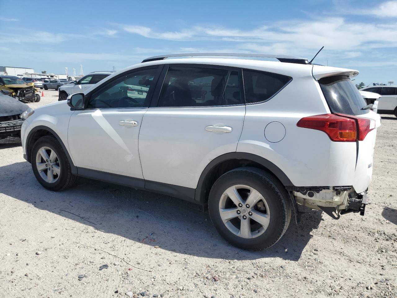 Photo 1 VIN: JTMWFREV9EJ008374 - TOYOTA RAV 4 