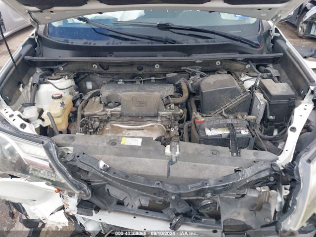 Photo 9 VIN: JTMWFREV9FJ049458 - TOYOTA RAV4 