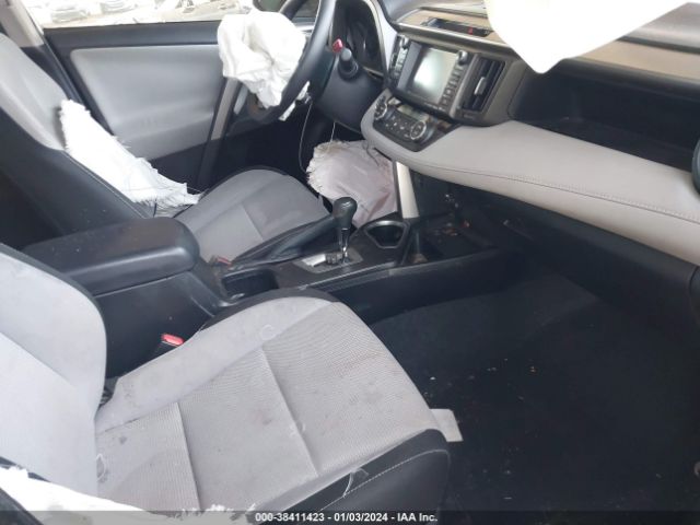 Photo 4 VIN: JTMWFREV9HD094952 - TOYOTA RAV4 