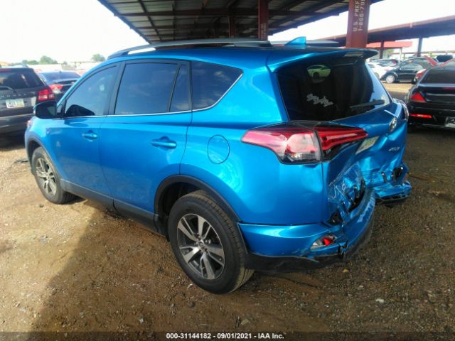 Photo 2 VIN: JTMWFREV9HD107151 - TOYOTA RAV4 