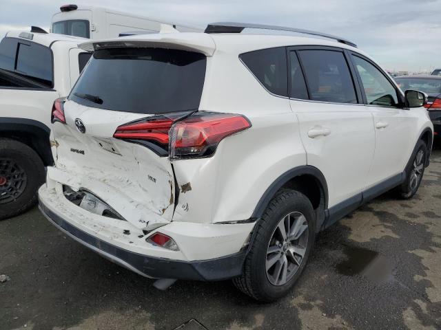 Photo 2 VIN: JTMWFREV9HJ105157 - TOYOTA RAV4 