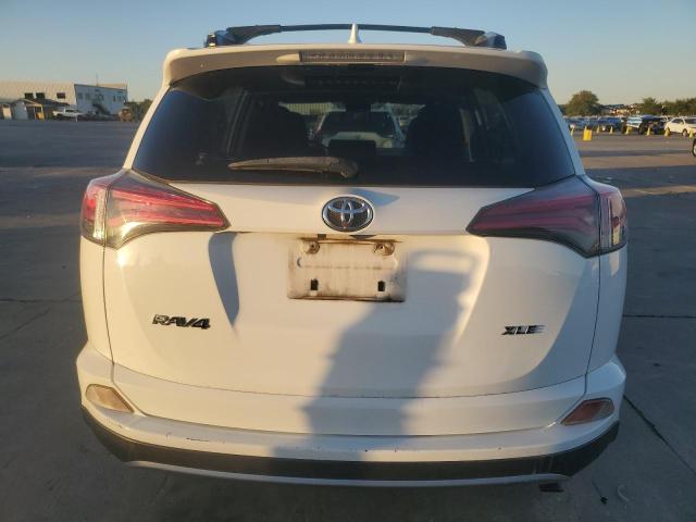 Photo 5 VIN: JTMWFREV9HJ721764 - TOYOTA RAV4 XLE 