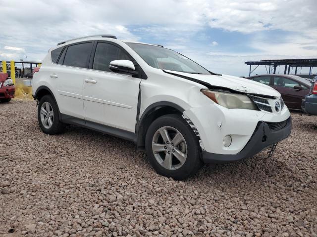 Photo 3 VIN: JTMWFREVXEJ015768 - TOYOTA RAV4 XLE 