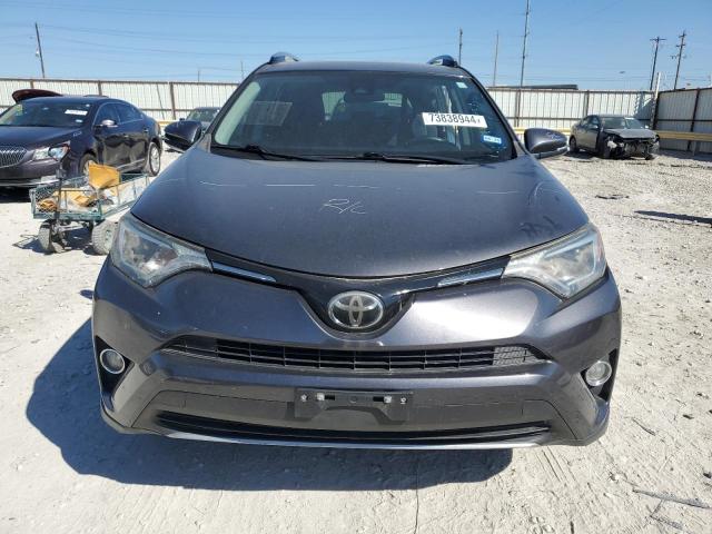 Photo 4 VIN: JTMWFREVXHJ709476 - TOYOTA RAV4 XLE 