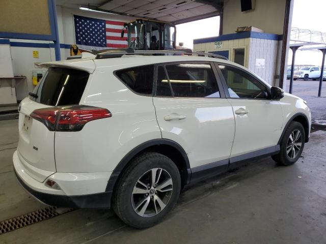 Photo 2 VIN: JTMWFREVXHJ713351 - TOYOTA RAV4 XLE 