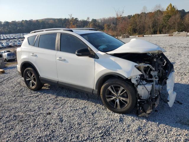 Photo 3 VIN: JTMWFREVXHJ718923 - TOYOTA RAV4 XLE 