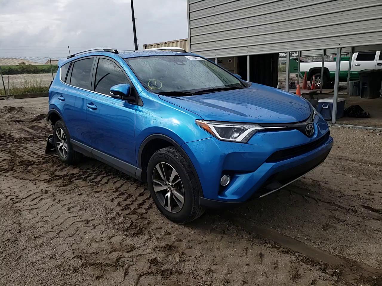 Photo 10 VIN: JTMWFREVXJJ167270 - TOYOTA RAV4 ADVEN 