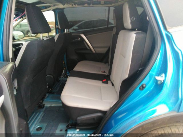 Photo 7 VIN: JTMWFREVXJJ172677 - TOYOTA RAV4 