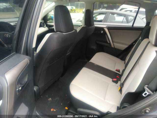 Photo 7 VIN: JTMWFREVXJJ212949 - TOYOTA RAV4 