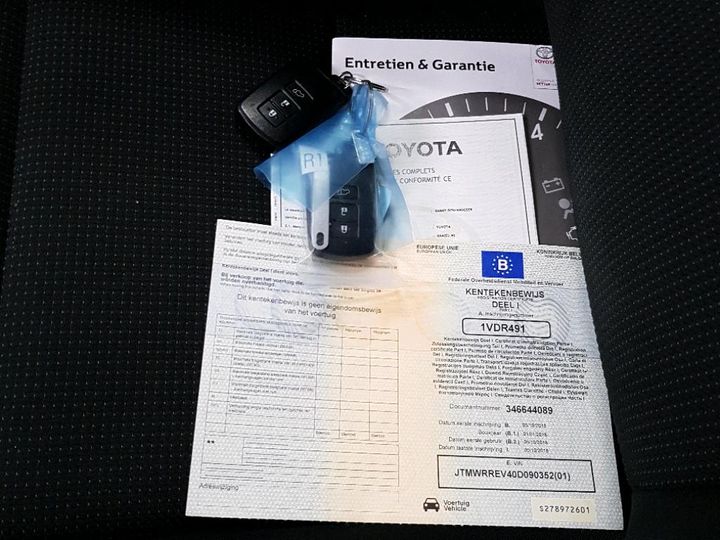 Photo 4 VIN: JTMWRREV40D090352 - TOYOTA RAV4 