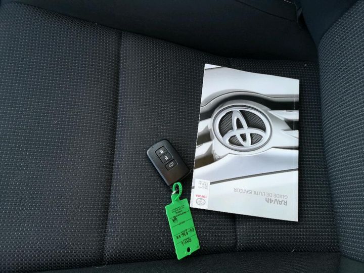 Photo 9 VIN: JTMWRREV90D021074 - TOYOTA RAV4 HYBRIDE 