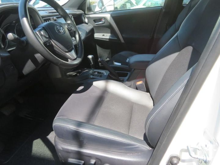 Photo 17 VIN: JTMWRREVX0D076648 - TOYOTA RAV4 