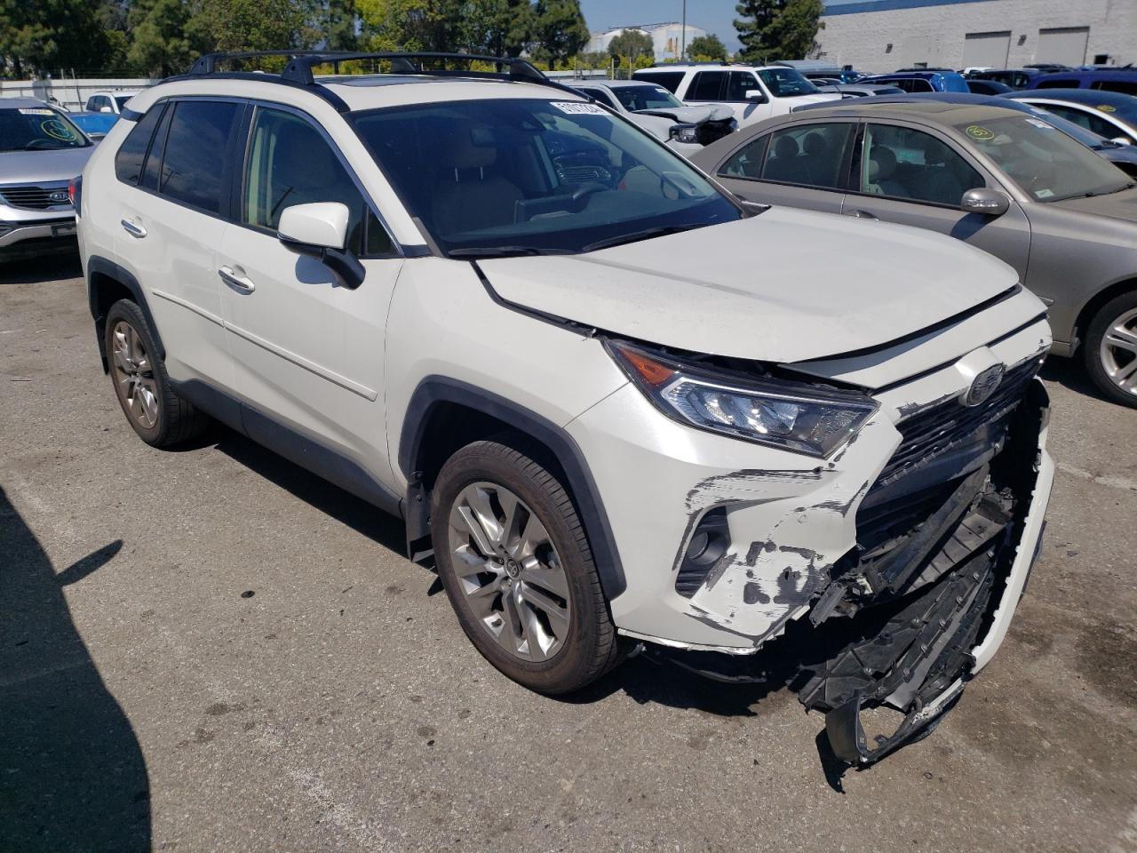 Photo 3 VIN: JTMY1RFV4LJ017678 - TOYOTA RAV 4 