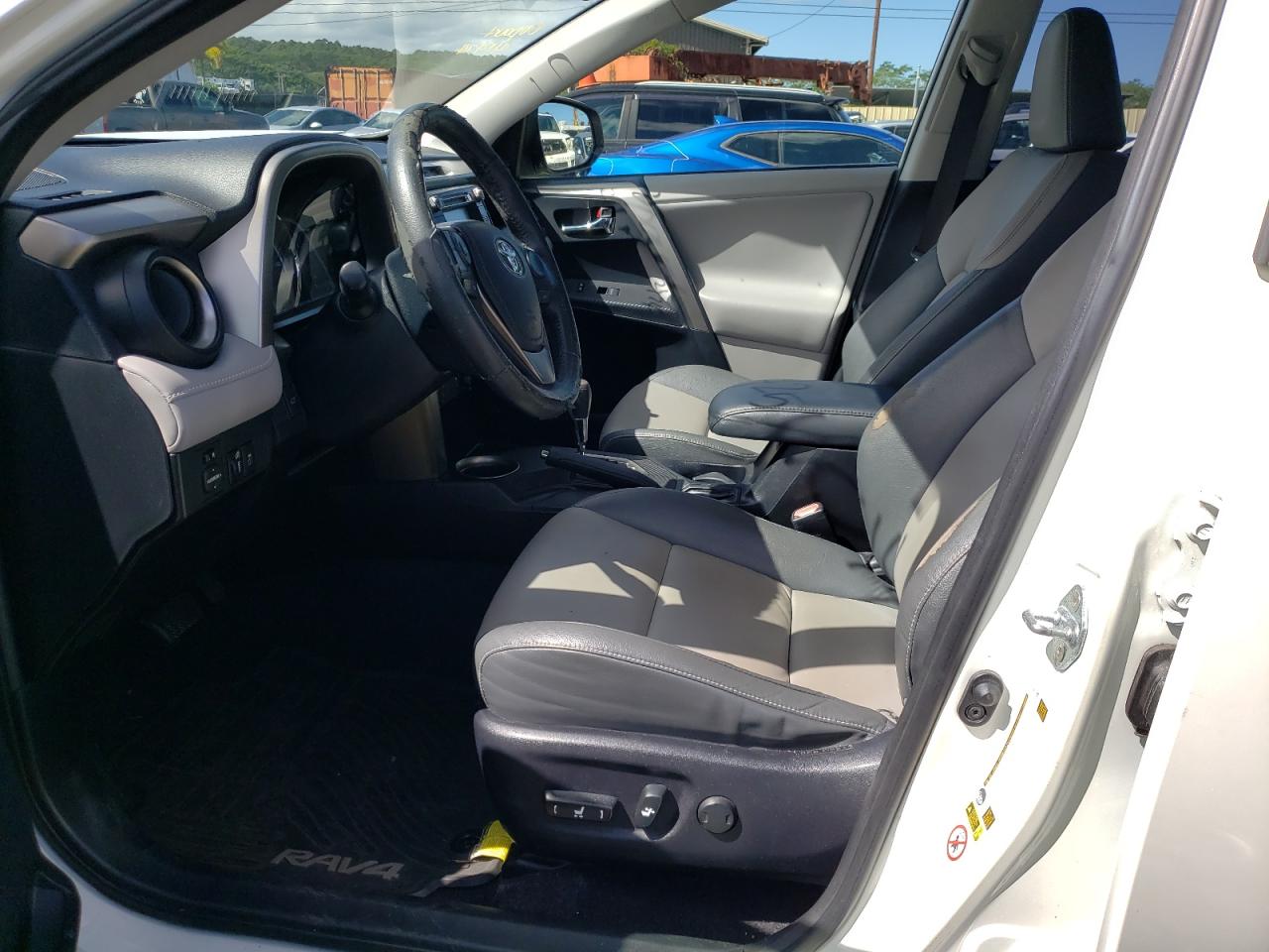 Photo 6 VIN: JTMYFREV4D5005253 - TOYOTA RAV 4 