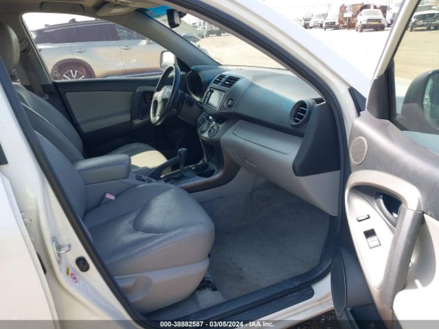 Photo 4 VIN: JTMYK4DVXB5027500 - TOYOTA RAV4 