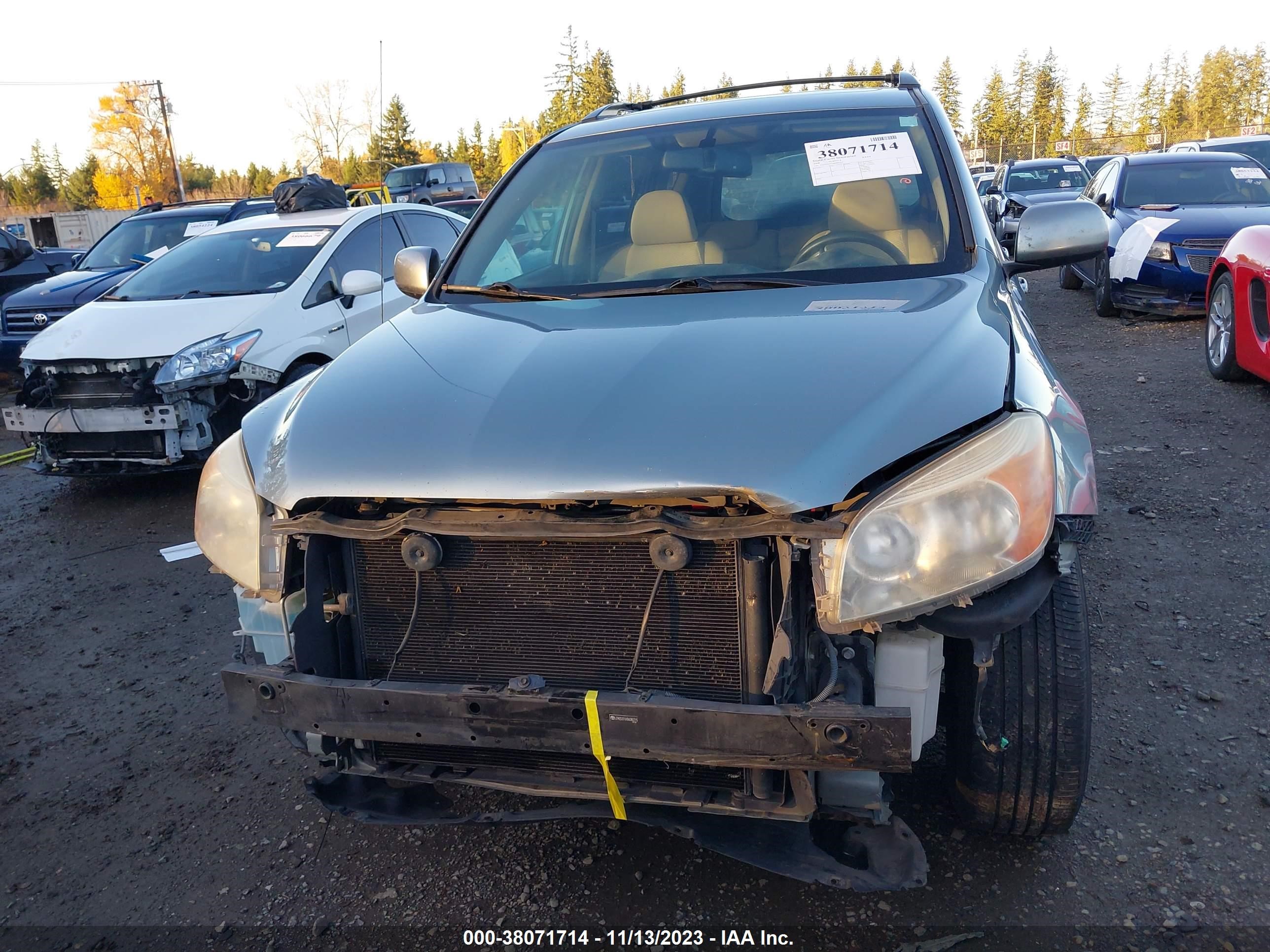 Photo 11 VIN: JTMZD31VX86080715 - TOYOTA RAV 4 