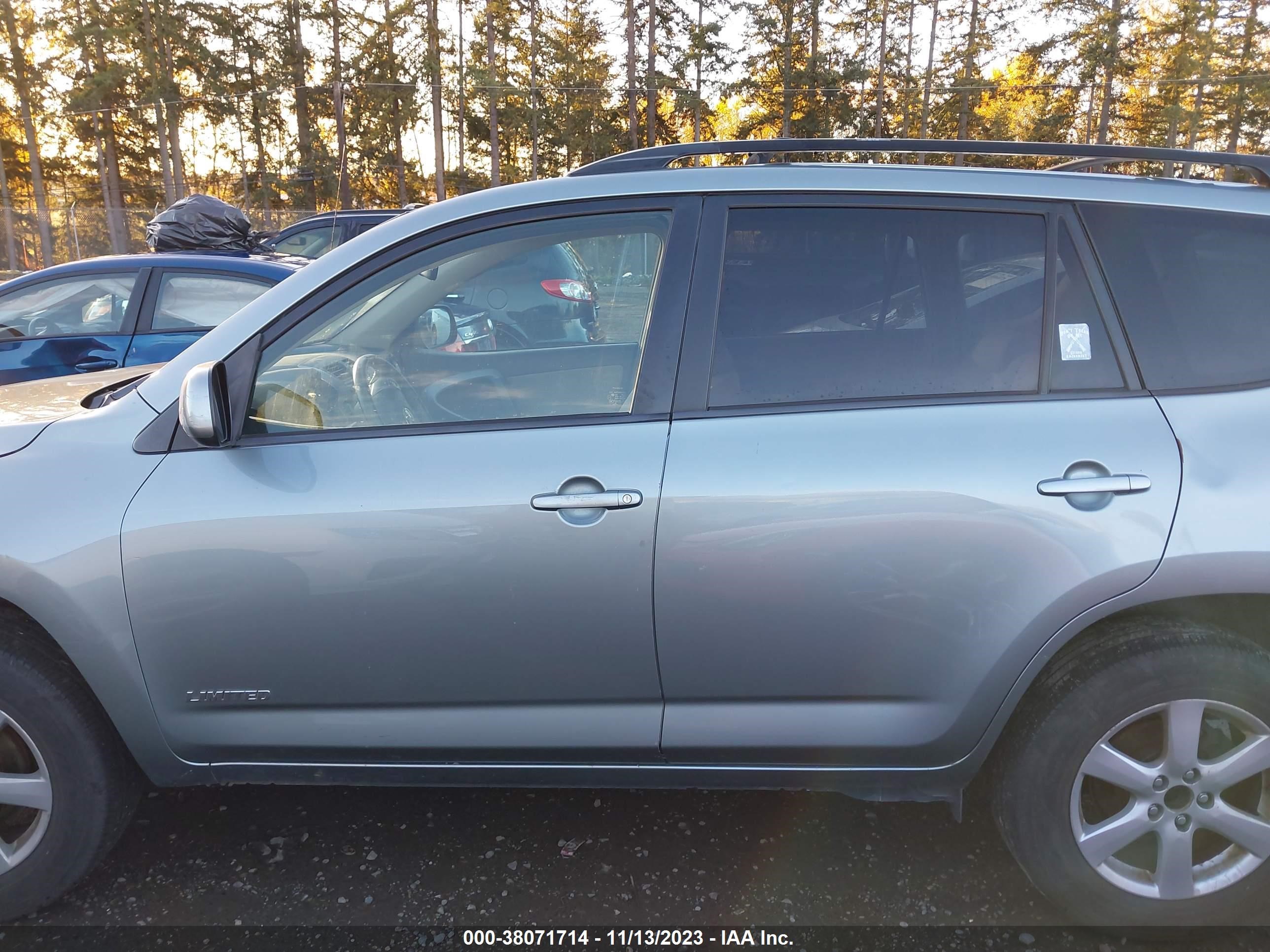 Photo 13 VIN: JTMZD31VX86080715 - TOYOTA RAV 4 