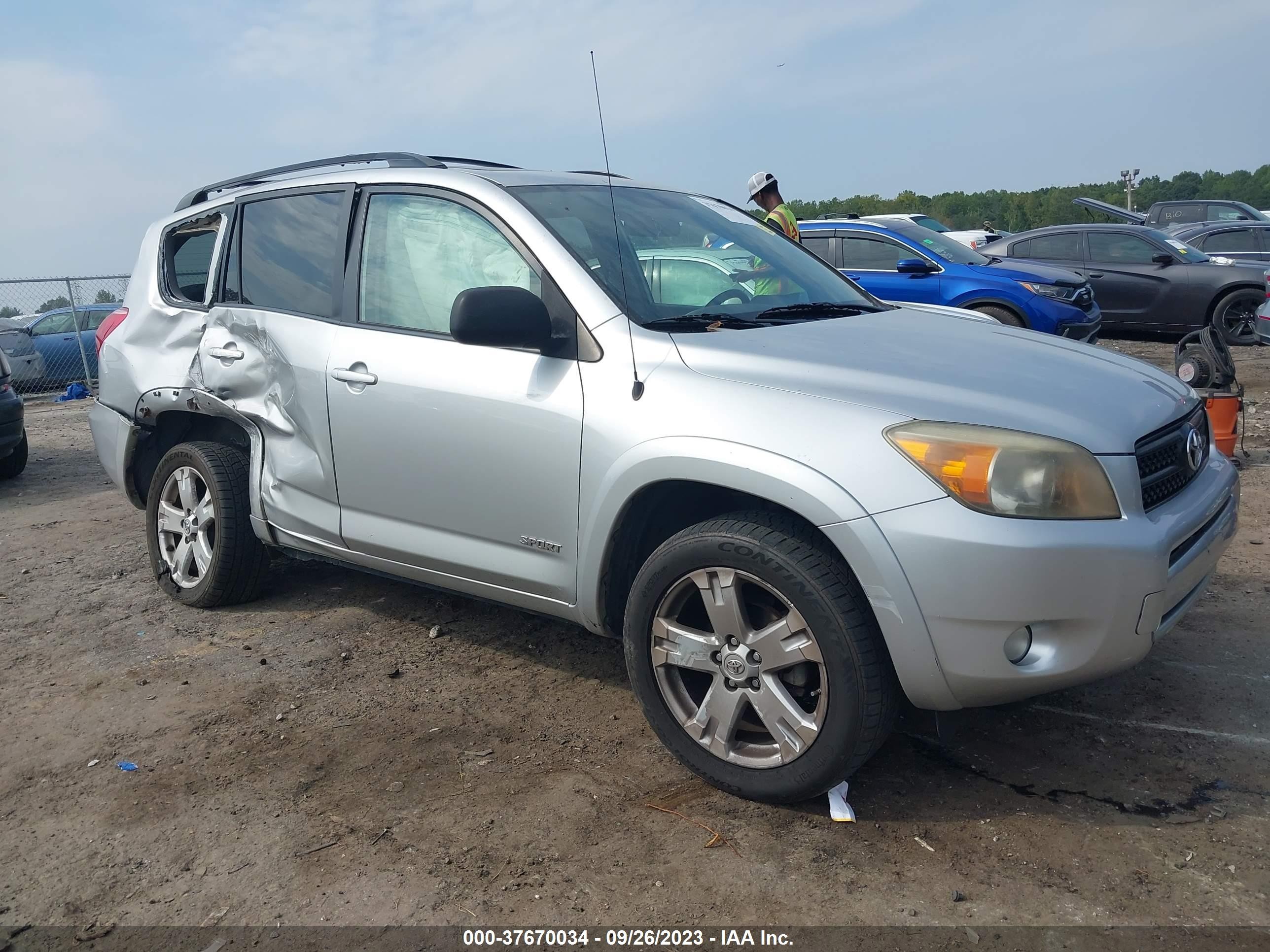 Photo 12 VIN: JTMZD32V486080935 - TOYOTA RAV 4 