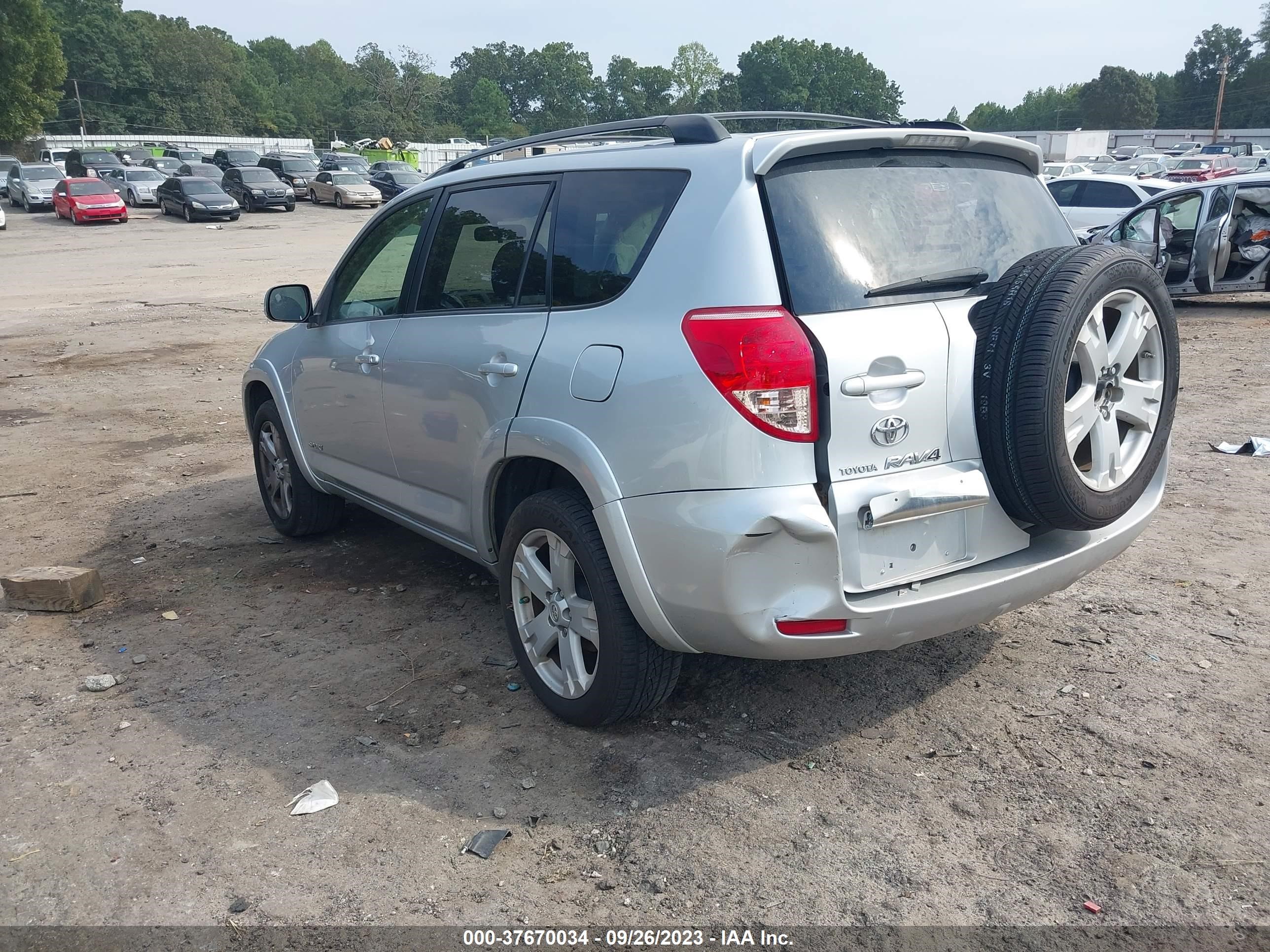 Photo 13 VIN: JTMZD32V486080935 - TOYOTA RAV 4 