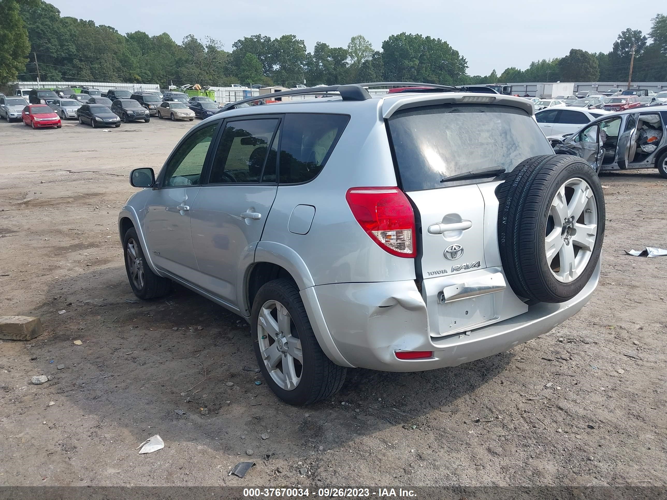 Photo 2 VIN: JTMZD32V486080935 - TOYOTA RAV 4 