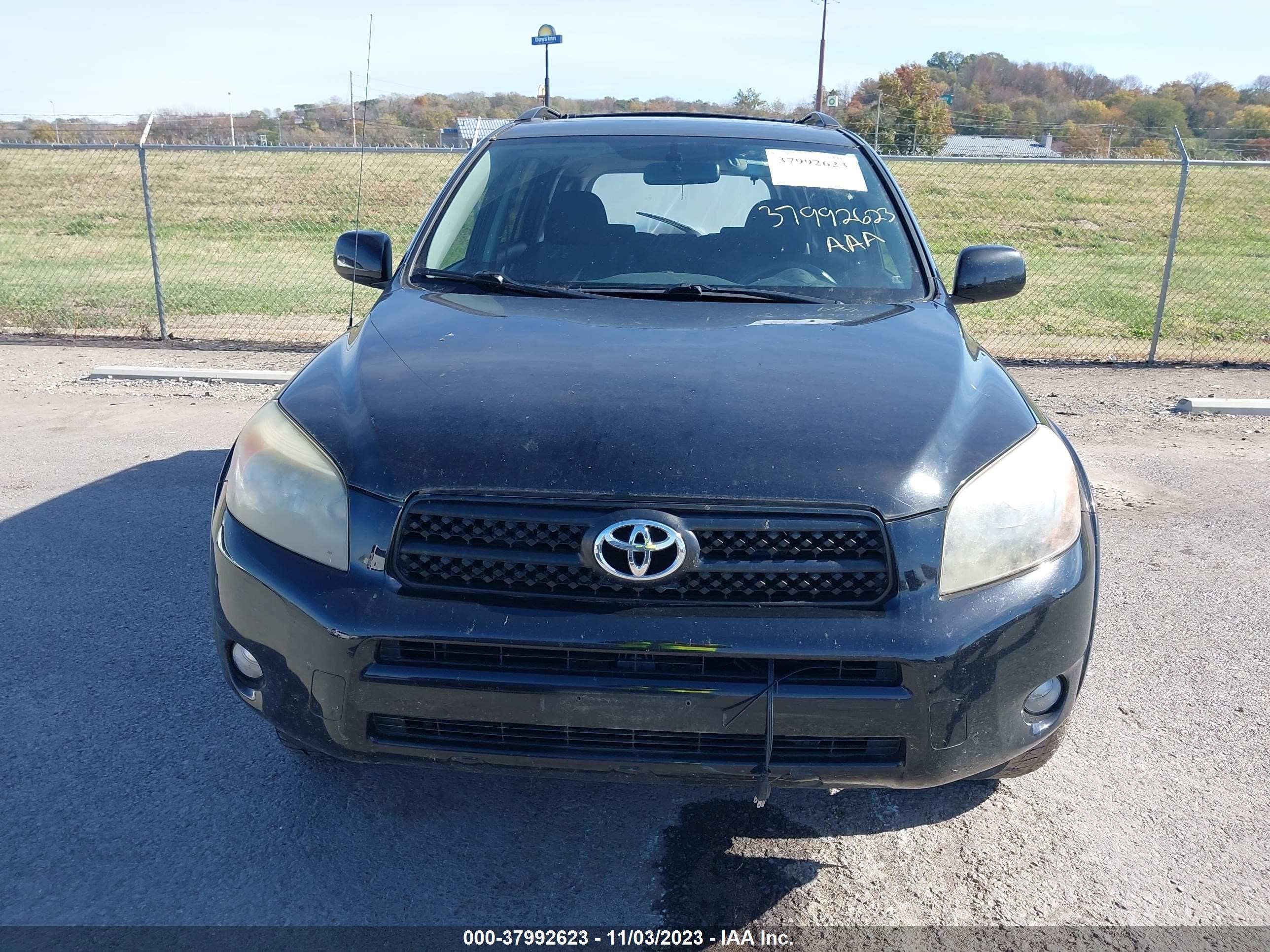 Photo 11 VIN: JTMZD32V576028616 - TOYOTA RAV 4 