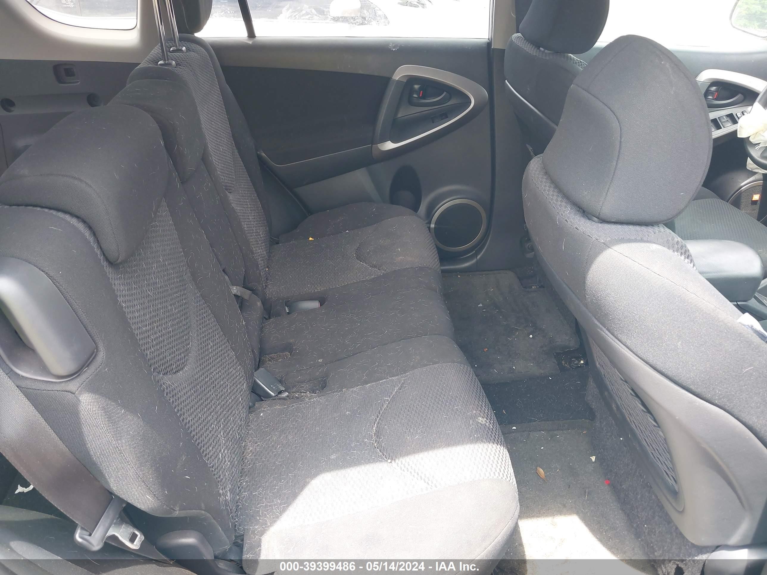 Photo 7 VIN: JTMZD32V776037821 - TOYOTA RAV 4 