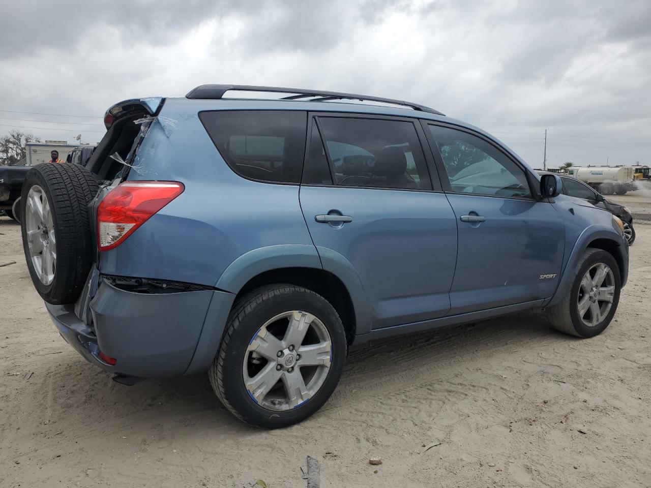 Photo 2 VIN: JTMZD32V966013311 - TOYOTA RAV 4 