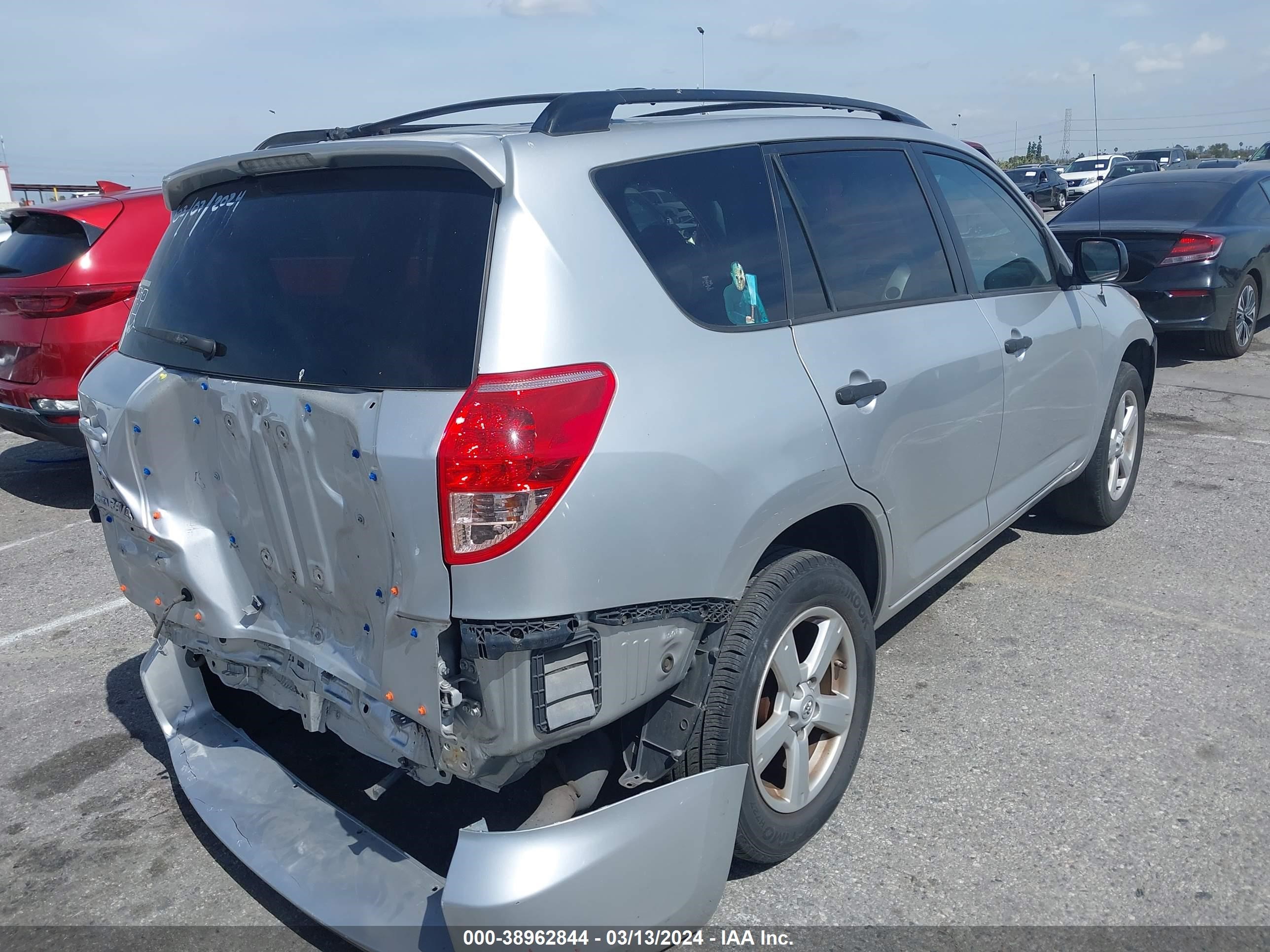 Photo 3 VIN: JTMZD33V065006168 - TOYOTA RAV 4 