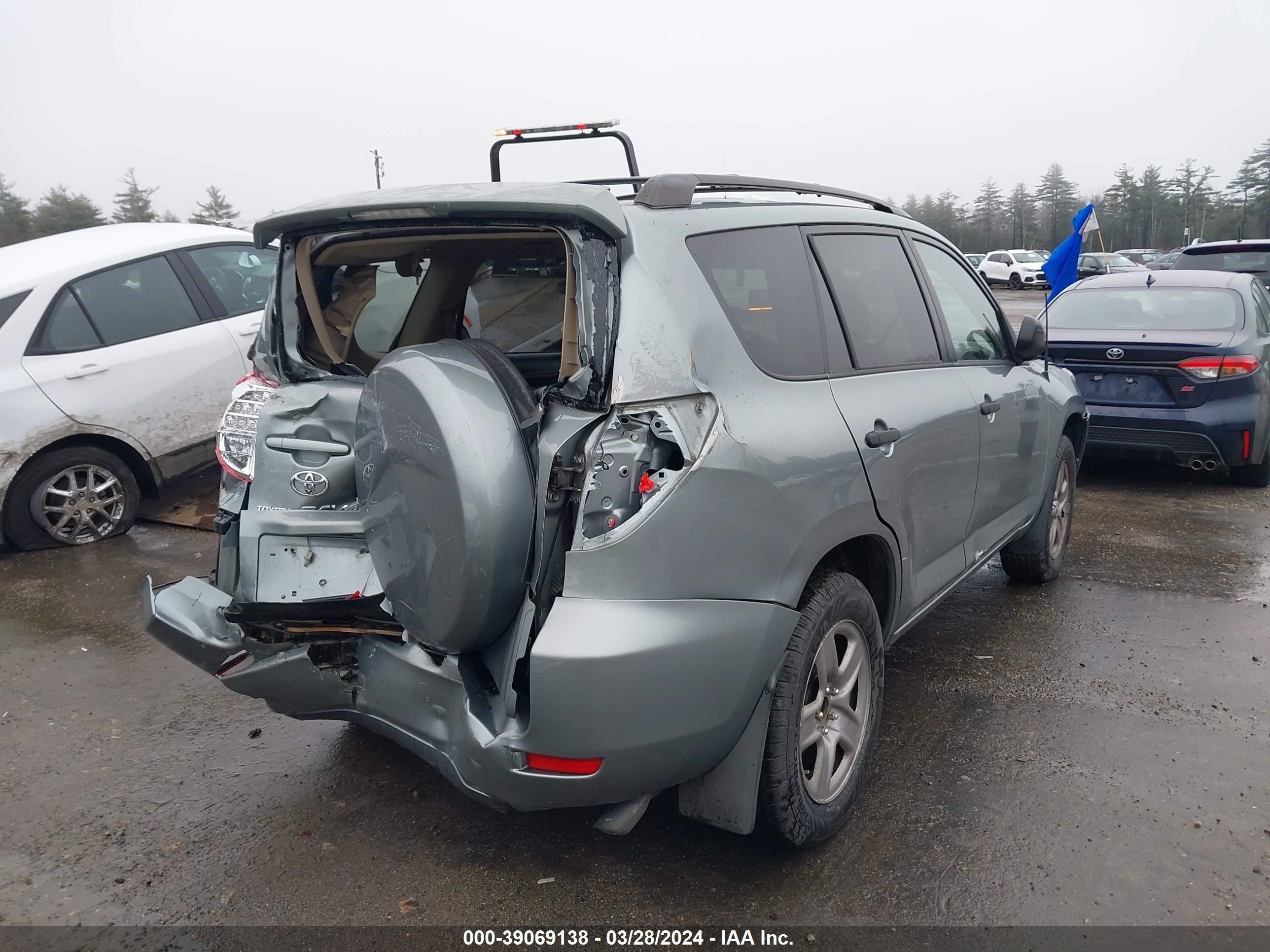 Photo 16 VIN: JTMZD33V166003869 - TOYOTA RAV 4 