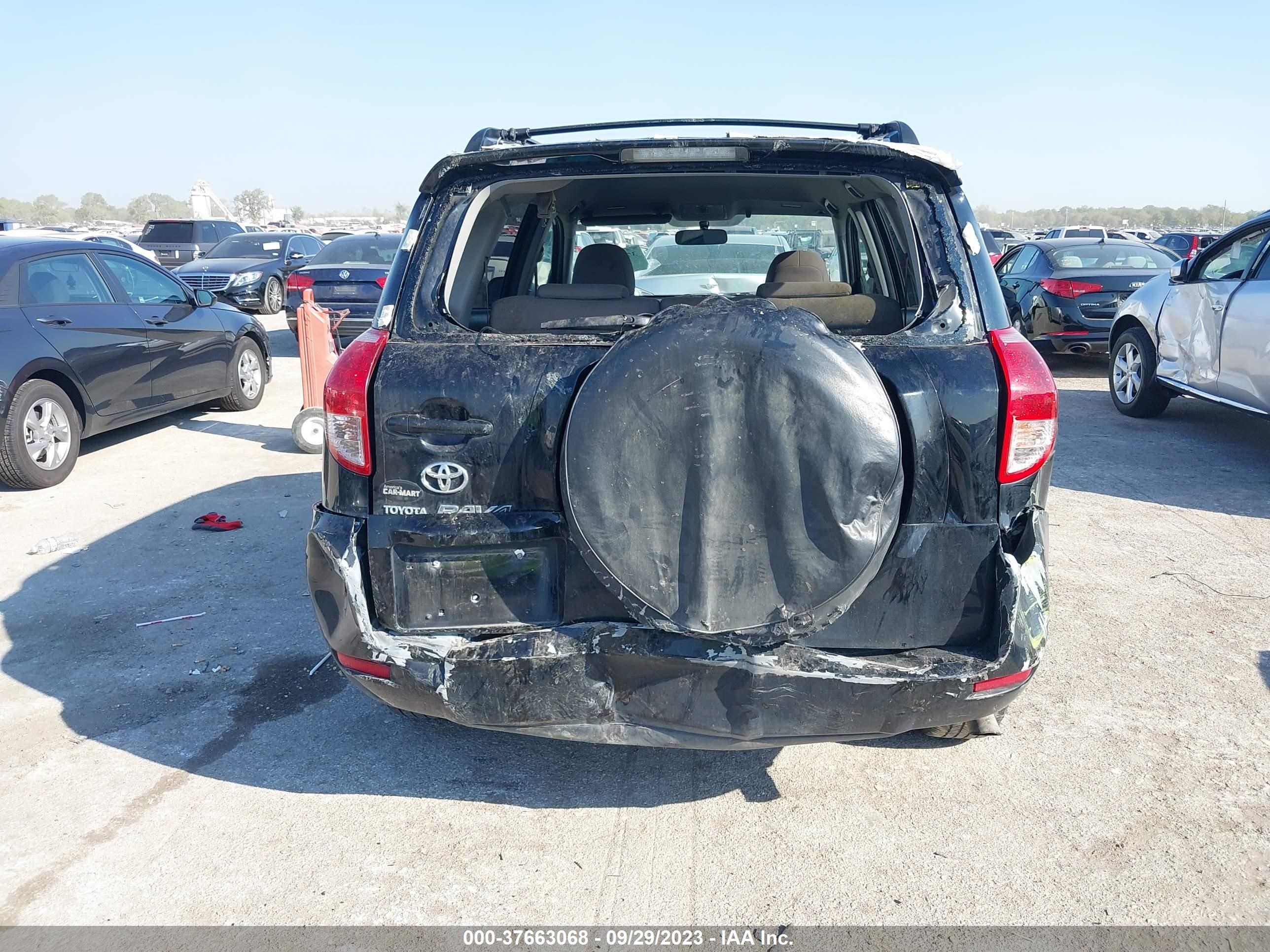 Photo 15 VIN: JTMZD33V276034050 - TOYOTA RAV 4 