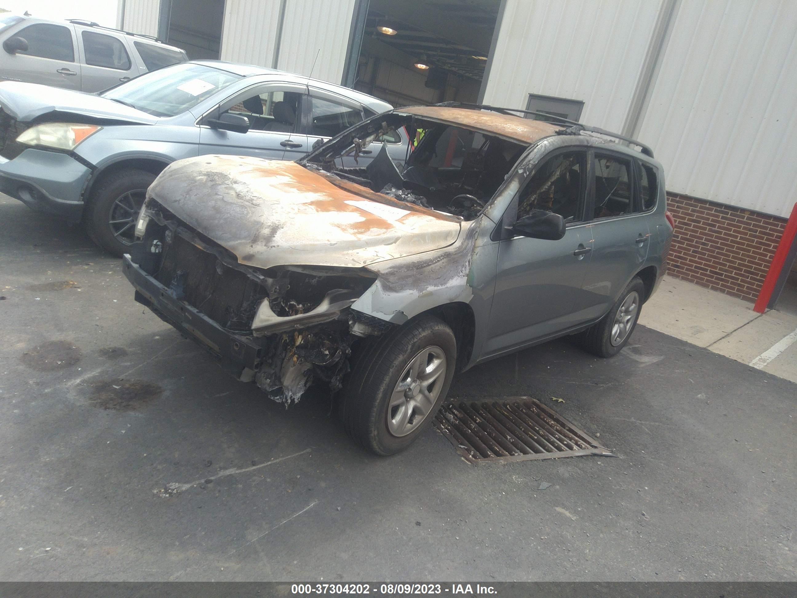 Photo 1 VIN: JTMZD33V286069334 - TOYOTA RAV 4 