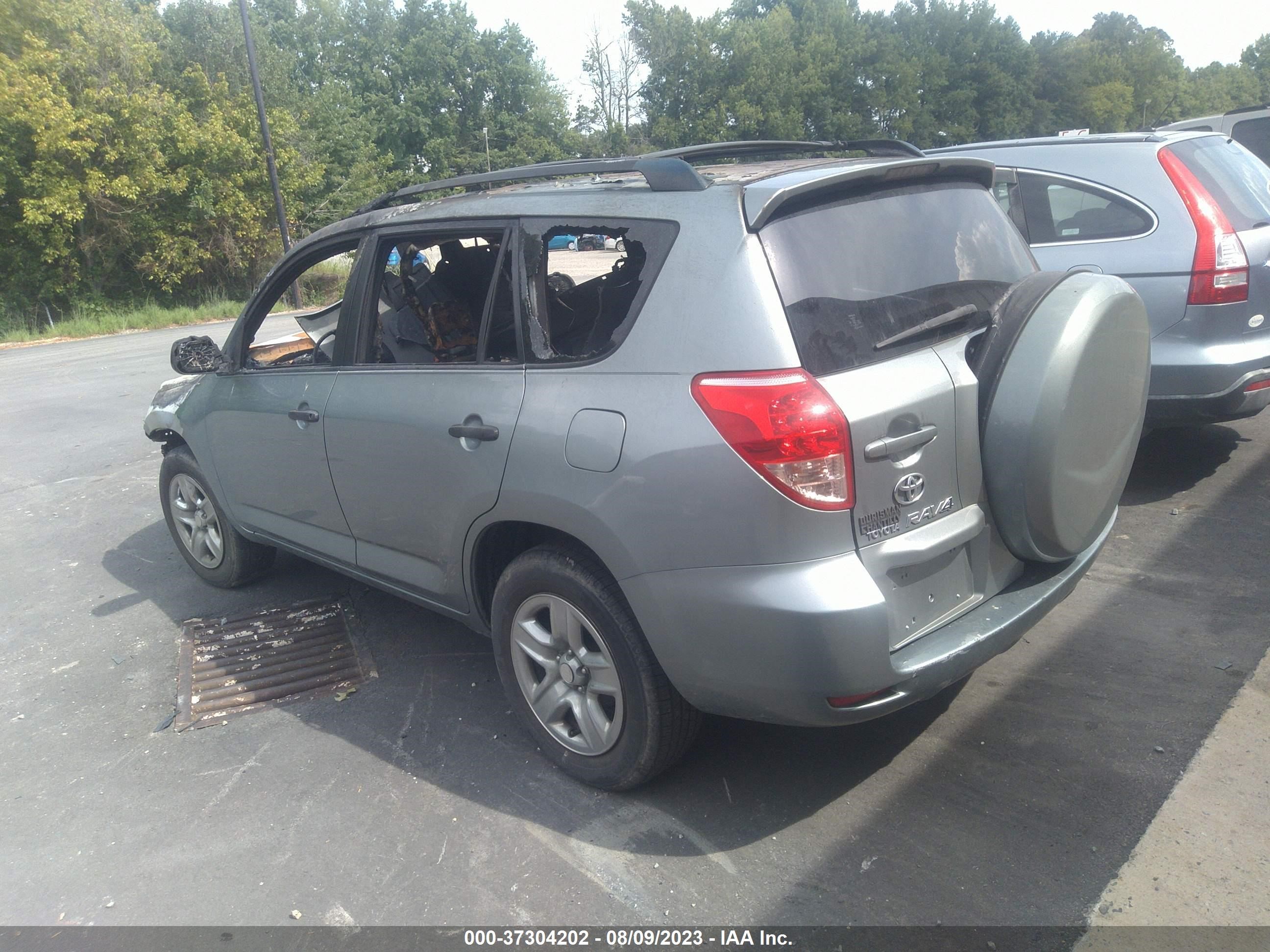 Photo 2 VIN: JTMZD33V286069334 - TOYOTA RAV 4 