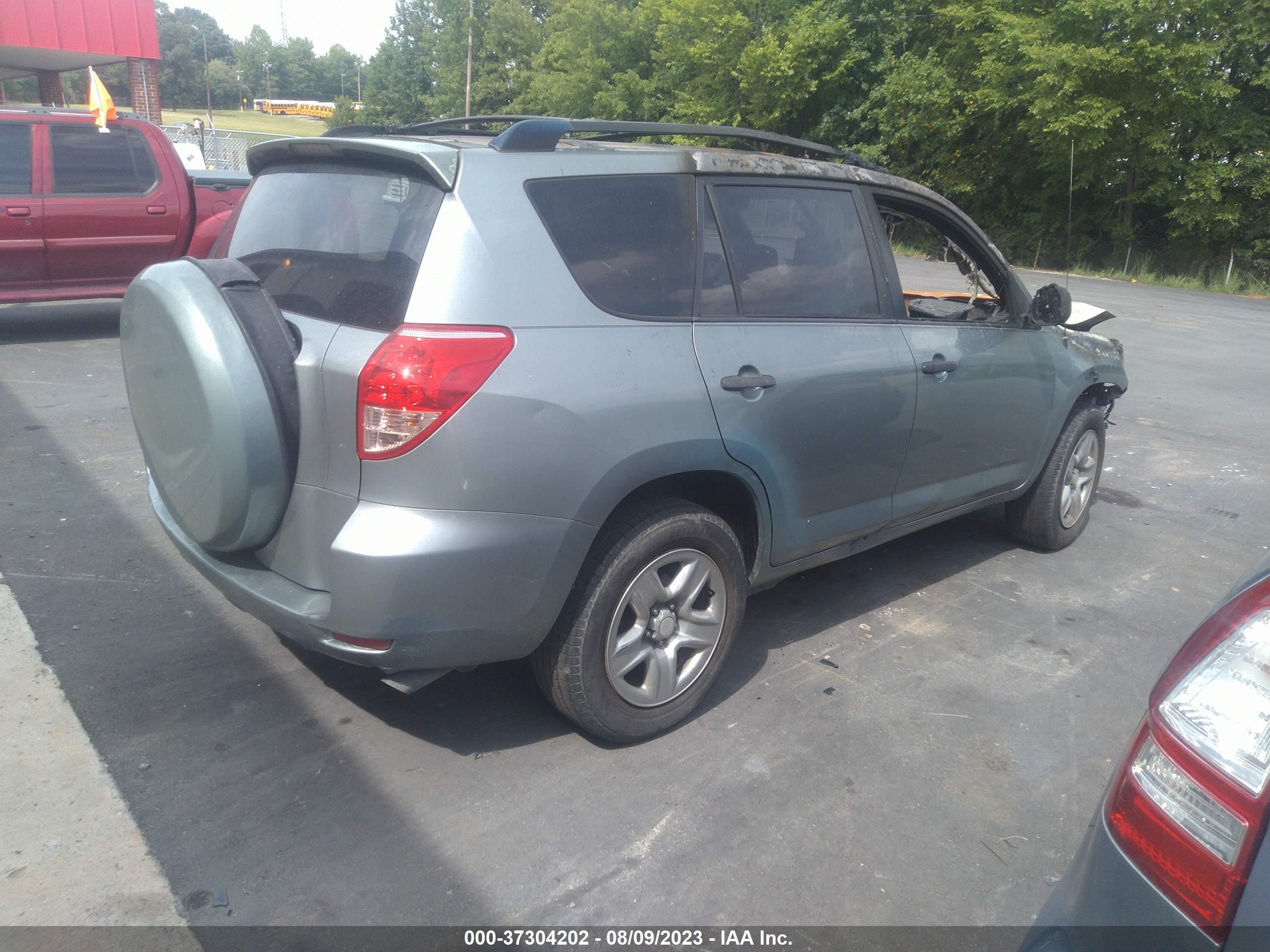 Photo 3 VIN: JTMZD33V286069334 - TOYOTA RAV 4 