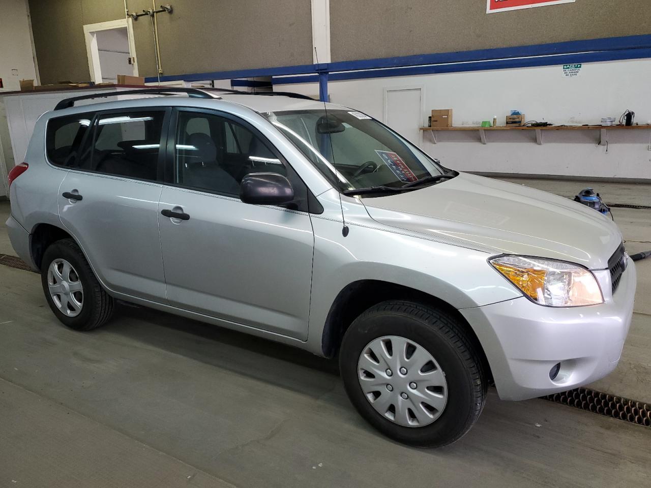 Photo 3 VIN: JTMZD33V385102749 - TOYOTA RAV 4 