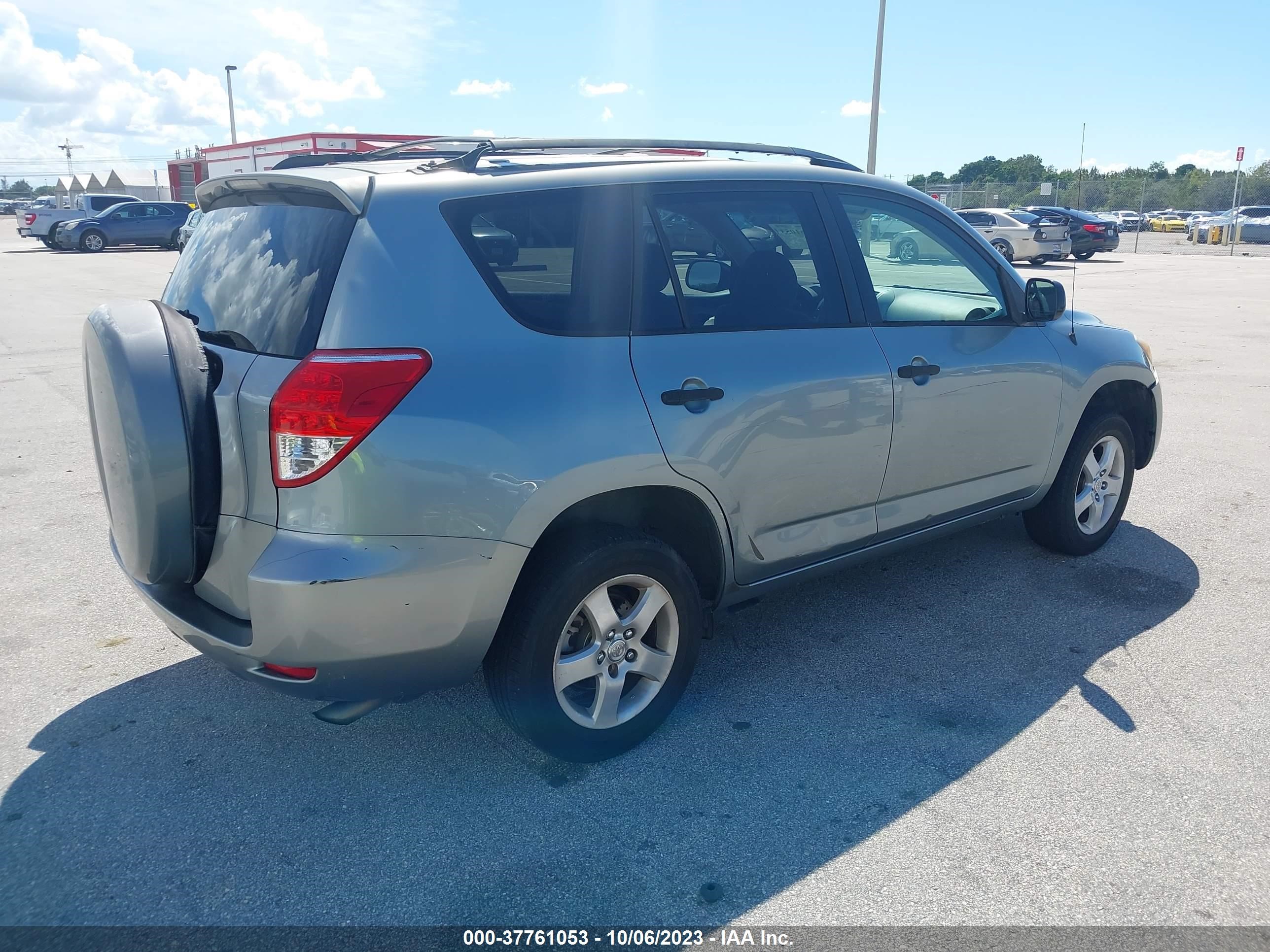 Photo 3 VIN: JTMZD33V466008158 - TOYOTA RAV 4 